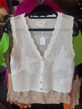 Capittana Cream Crochet Knit Button-Front Sleeveless Top w/Star Detial